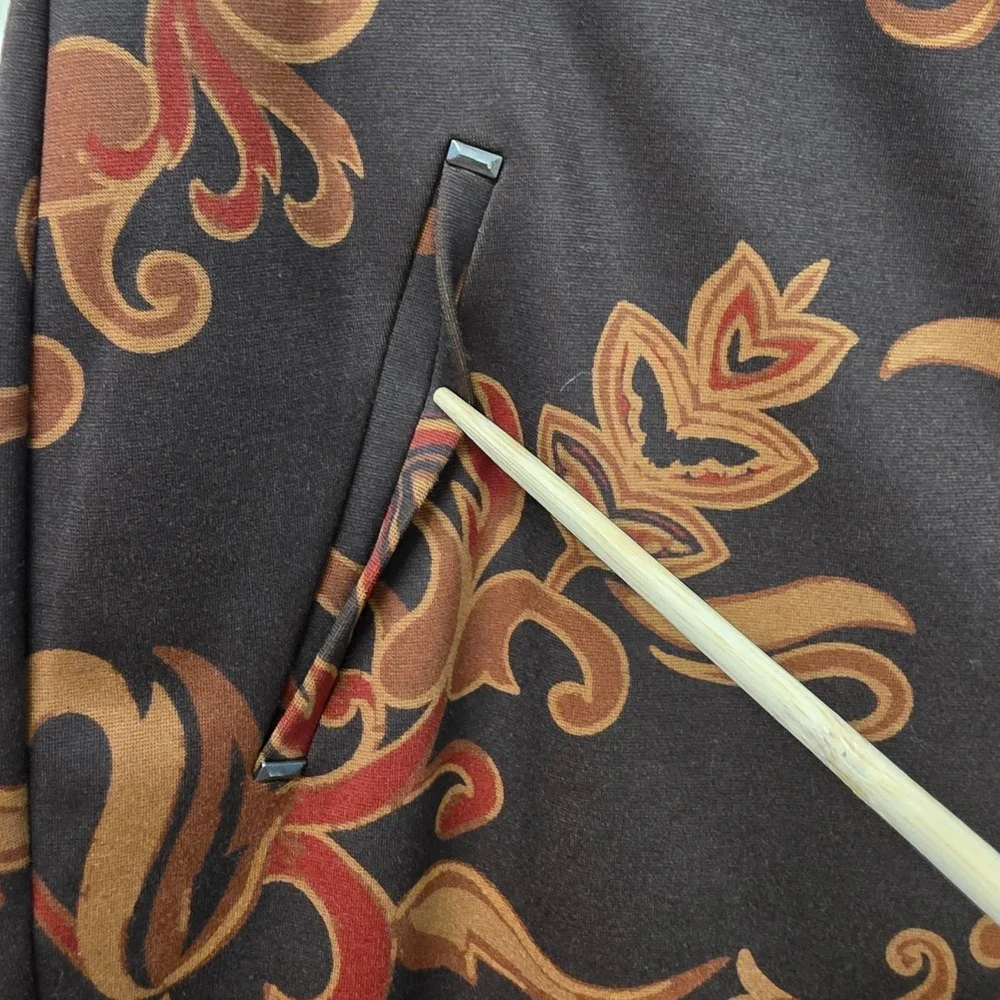 Chico's Womens 2P Brown Floral Capri Pants Petite Stretch Career Cropped 12P